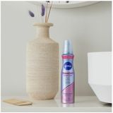 Nivea - Diamond Gloss Care - Styling Mousse - Kleurloos - Macadamia-Olie