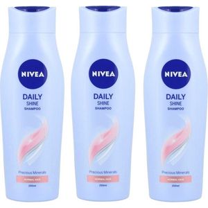 NIVEA Diamond Gloss Shampoo - Voor pluizig haar - Met Rozenolie - Voordeelverpakking 3 x 250 ml