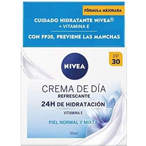 NIVEA Verfrissende dagcrème FP30 (1 x 50 ml), gezichtscrème met vitamine E, verfrissende crème voor normale en gecombineerde huid met bescherming tegen de zon