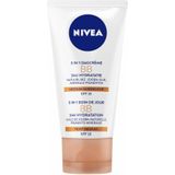 NIVEA - Essentials 5in1 BB Dagcrème - Getint - Lichte Huid - SPF 15
