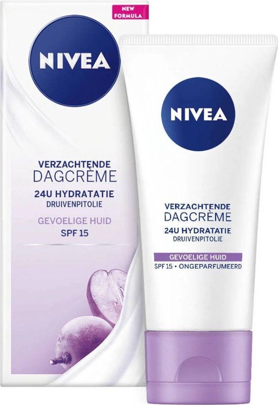 NIVEA Essentials +24h sensitive dagcreme spf15 - 50 ml
