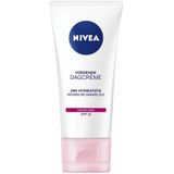 Nivea Essentials Voedende Dagcreme Droge Huid SPF15 50 Dagcrème