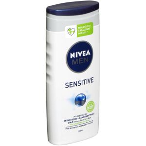 Nivea Men Sensitive Verzorgende douchegel (250 ml), verfrissende en voedende douchegel met bamboemelk, hydraterende verzorging voor de gevoelige mannenhuid.