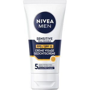 NIVEA MEN Sensitive Gezichtscrème - Dagcrème - Moisturizer - SPF 15 - Gevoelige huid - Met kamille en vitamine E - 75 ml