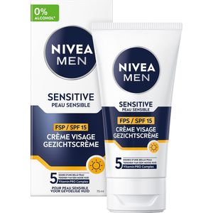 NIVEA MEN Sensitive Gezichtscrème - Dagcrème - Moisturizer - SPF 15 - Gevoelige huid - Met kamille en vitamine E - 75 ml