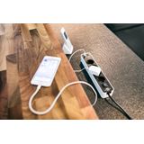 Brennenstuhl Ecolor stekkerdoos 4-voudig met USB-aansluiting en schakelaar en 1,5 m kabel, wit/zwart