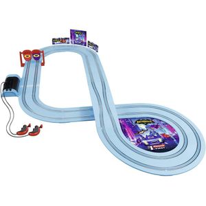 Carrera First DC BatWheels Ready to Roll 2.9 20063048 Racebaanset, auto voor racebaan, racebanen en gelicentieerde slotcars, tot 2 spelers, voor kinderen vanaf 3 jaar en volwassenen
