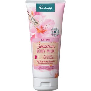 Kneipp Soft Skin - Body lotion - Body Milk - Amandelbloesem - Vegan - Speciaal voor de droge en gevoelige huid - 1 st - 200 ml