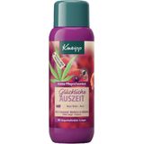Kneipp Aroma-Pflegeschaumbad Glückliche Auszeit - mit natürlichen Ölen aus Rotem Mohn und Hanf - Rezeptur
