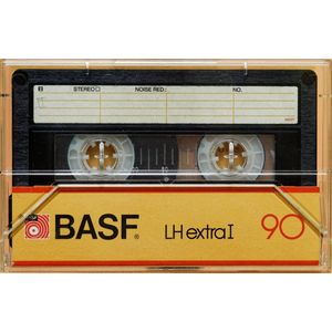 Audio Cassette Tape BASF LH extra I 90 / Uiterst geschikt voor alle opnamedoeleinden / Sealed Blanco Cassettebandje / Cassettedeck / Walkman / BASF cassettebandje.