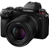 Panasonic LUMIX DC-S5E-K S5 spiegelvrije Full Frame Camera met 50mm F1.8 lens, 4K 60P video-opname met klapscherm en wifi, L-ondersteuning, Dual I.S, zwart