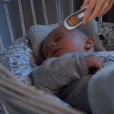 Reer Colour SoftTemp 3-in-1 infrarood koortsthermometer voor de baby met optische koortswaarschuwing, wit