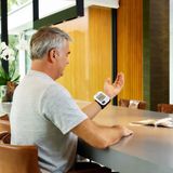 OMRON - RS1 - Bloeddrukmeter Pols - Klinisch Gevalideerd - Hartslagmeter