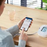 OMRON X2 Smart+ Moniteur tension artérielle supérieure du bras. Tensiomètre intelligent pour un usage domestique avec Bluetooth et application compatible pour smartphones