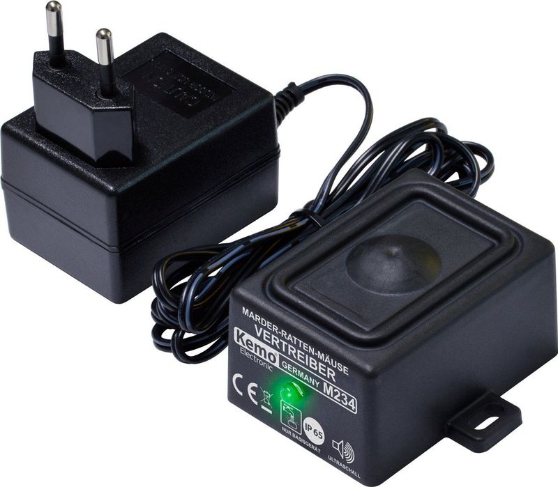 Kemo M234 marters - ratten - muizen verjager. Agressieve ultrasone tonen voor binnen en buiten. Genereert enorm luide, sinusvormige ultrasoon. Waterdicht IP65, zwart