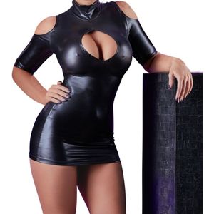 Kleid im Wetlook mit Cold-Shoulder-Cut-outs