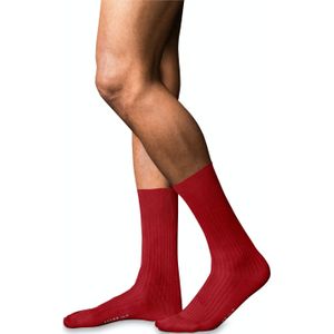 FALKE Heren nr. 10 ademende sokken katoen lichte glans versterkt platte naad fijn geribbelde tenen effen elegant voor kleding en werk 1 paar, Rood (Cardinal 8156)