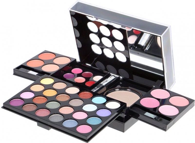 ZMILE COSMETICS - All You Need To Go - Make-up Set - Veganistisch - Compleet