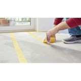 tesa - EXTRA STRONG Bevestigingstape - Oranje - 10 m x 50 mm - 1 stuk