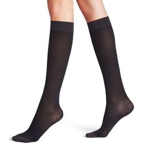 FALKE Lufthansa Travel & Comfort Energize 50 DEN, compressiekousen voor dames, half ondoorzichtig, dik, warm, vlees, zwart, plus kleuren, eenheden, mat, compressie 16-20 mmhg, voor herfst of winter, 1 paar, zwart (zwart 3009)