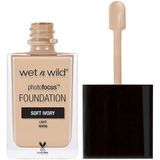 Wet 'n Wild - Photo Focus Foundation - Soft Ivory - 30 ml