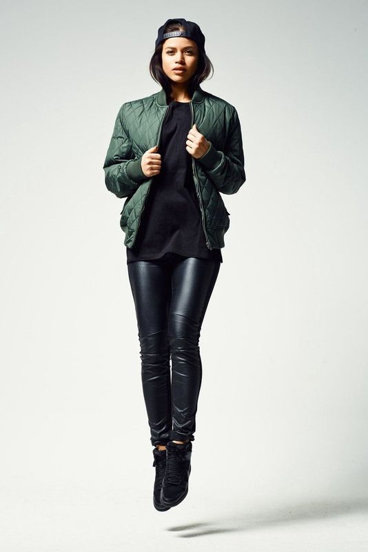 Urban Classics - Diamond Quilt Nylon Jacket - Groen