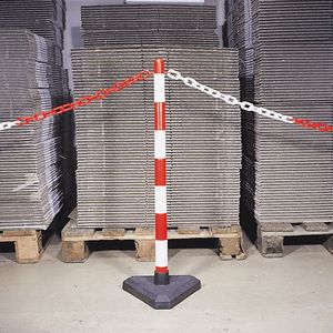 Kettingpaal voor binnen, rood wit 900 mm