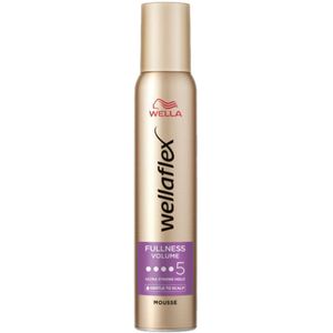 Wella Wellaflex Fullness For Thin Hair Styling Mousse  met Extra Sterke Fixatie voor fijn haar 200 ml