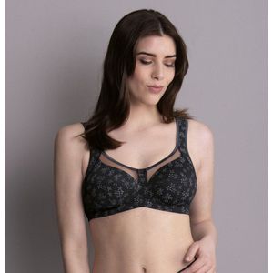 Anita Zwart - maat 75 E