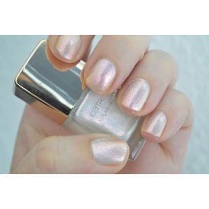 Catrice Malaikaraiss nagellak - C01 Tip Tapping