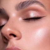 Catrice - More Than Glow Highlighter - 5,9 g