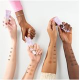 essence - SKIN Tint - Hydraterende Foundation - Tint 80 - 30 ml