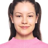 essence - WONDER FULL - Primer - Tint 10 Light Medium - 30 ml