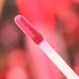 essence - SO CHERRY - Lippenstift - Tint 01 Cherry Kisses - 4 ml