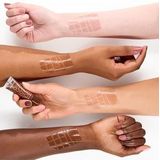 Essence - Choco Bomb - Lipgloss - Bruin - 10 ml