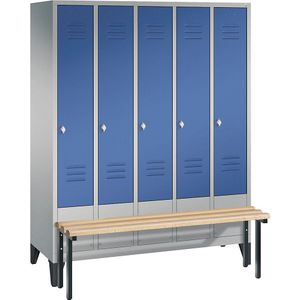 C+P Garderobekast CLASSIC met aangebouwde zitbank, 5 afdelingen, afdelingsbreedte 300 mm, blank aluminiumkleurig / gentiaanblauw