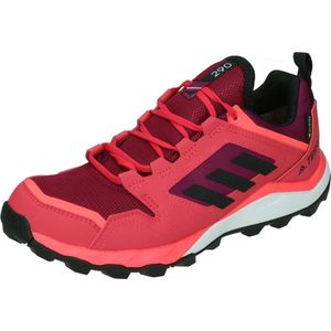 Adidas terrex agravic tr gore-tex trail in de kleur roze.