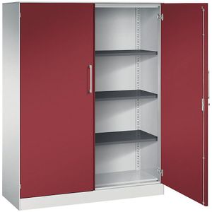 C+P Vleugeldeurkast ASISTO, hoogte 1617 mm, breedte 1200 mm, 3 legborden, lichtgrijs/robijnrood