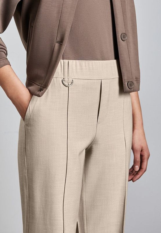 STREET ONE Stoffhose im Casual Fit und mit Stretch