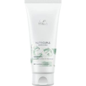 Wella Professionals Nutricurls Waves & Curls Voedende Conditioner  voor Makkelijk doorkambaar Haar 200 ml
