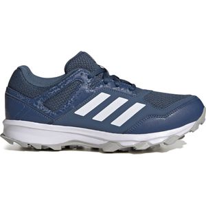 Adidas fabela rise in de kleur marine.