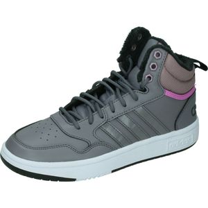 Adidas hoops 3.0 mid lifestyle basketball classic in de kleur grijs.