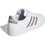 Adidas grand court cloudfoam lifestyle court comfort in de kleur wit.