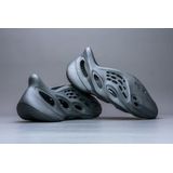 Adidas - Yeezy Foam Rnnr - Badslippers - Onyx - Rubber