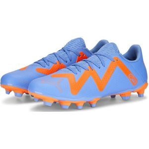 PUMA Future Play voor dames Fg/Ag WN's voetbalschoen, Blue Glimmer Puma Wit Ultra Oranje, 37 EU
