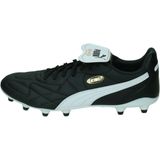 Puma king top fg/ag in de kleur zwart.