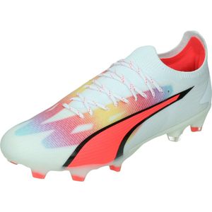 Puma ultra ultimate fg/ag in de kleur wit.