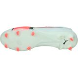 Puma ultra ultimate fg/ag in de kleur wit.