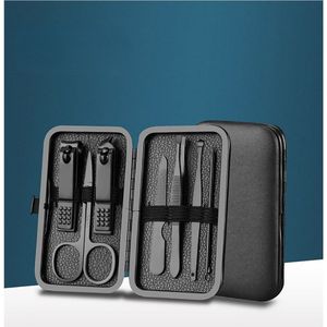 TPFBeauty Maniküre- & Pediküre-Set 7-teilig aus Kunstleder - Schwarz