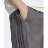 adidas Sportswear AEROREADY Essentials Chelsea 3-Stripes Short - Heren - Grijs